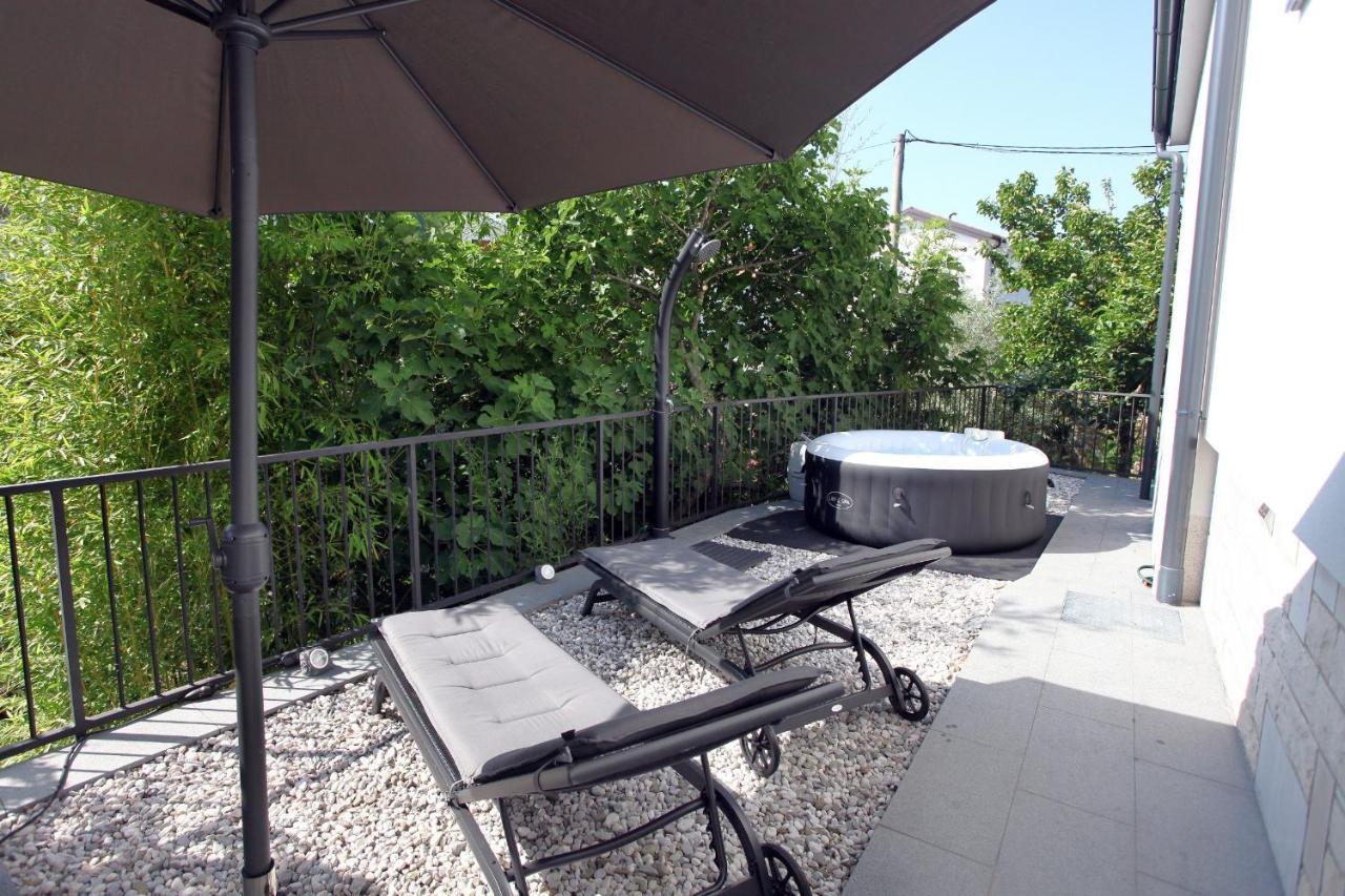 Modern Apartment Parenzana Izma Порторож Екстериор снимка