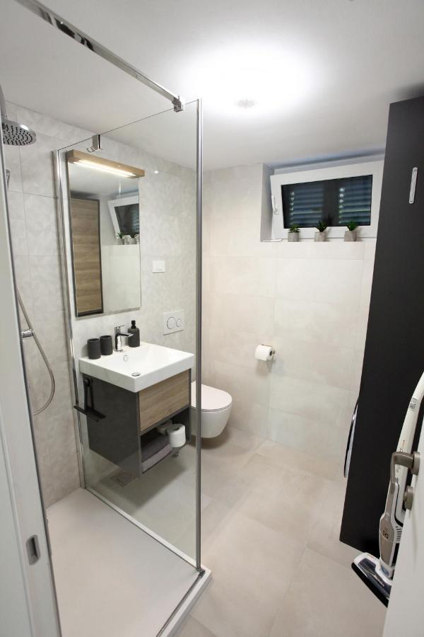 Modern Apartment Parenzana Izma Порторож Екстериор снимка
