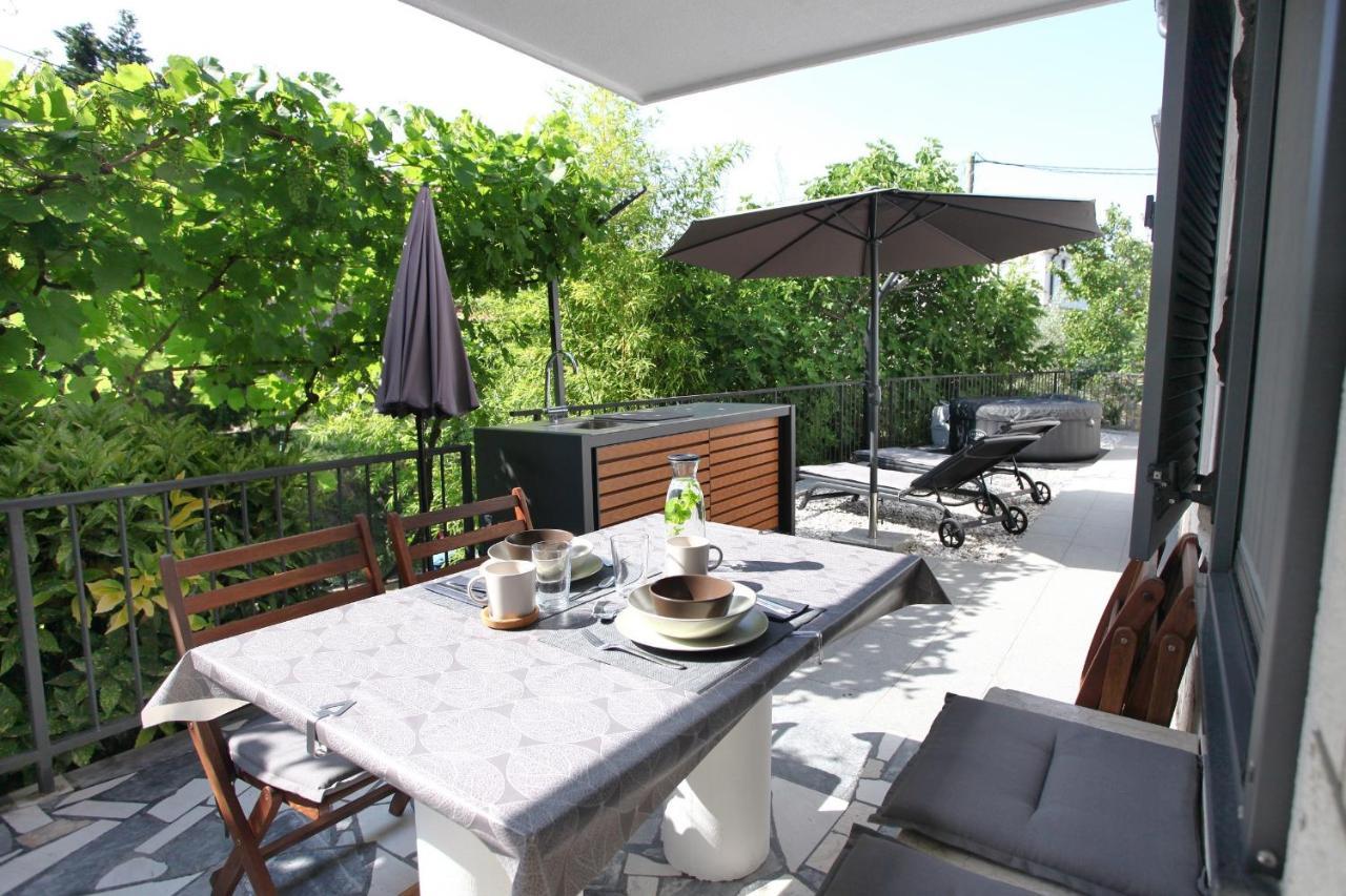 Modern Apartment Parenzana Izma Порторож Екстериор снимка